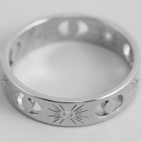 SANSA SILVER MOON RING - Picture 1 of 1